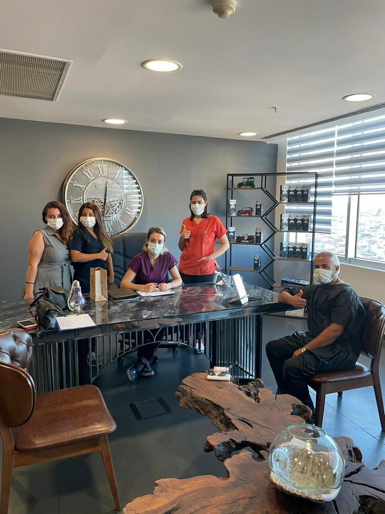 POR Hair Clinic ekibi - saç ekimi uzmanları